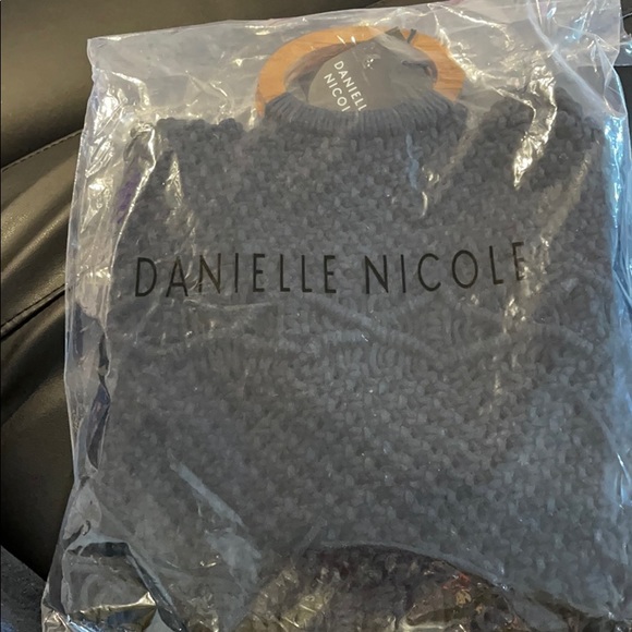 Danielle Nicole macrame handbag- black - Picture 4 of 4